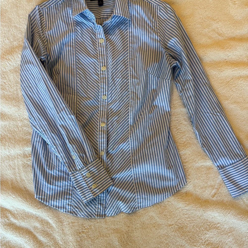 Banana Republic - Blue & White Vertical Striped Button Down Shirt- Tailored Fit